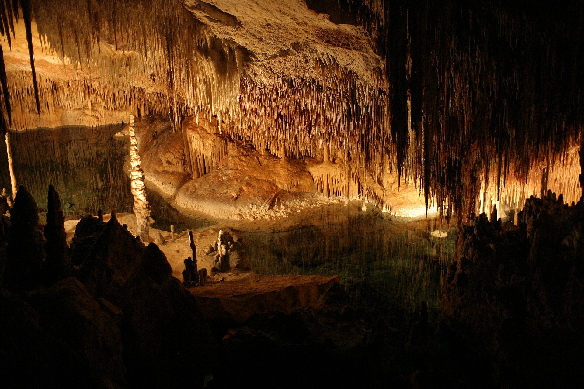 Cuevas del Drach